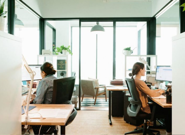 Micentro de negocio disponible para alquilar en Barcelona 100 m², Carrer de la Ciutat de Granada - 2 | MatchOffice.es