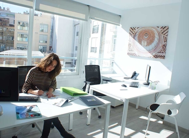 24 m² Business park in Valencia, Carrer de Colón 4 (46004) - 1 | MatchOffice.com