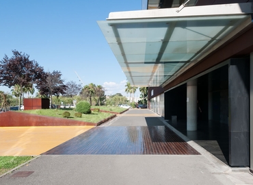 Centros de negocio en alquiler en Sevilla 2500 m², Carretera de la Exclusa nº 11 - 6 | MatchOffice