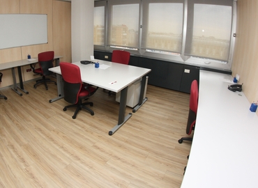 Centros de oficinas disponible para alquilar en Madrid Centro 78 m², Calle Capitán Haya 1 - 17 | MatchOffice.es