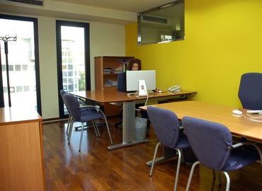 15 m² Serviced office building available to rent in Granollers, Condestable de Portugal 43-45 (08402) - 3 | MatchOffice.com