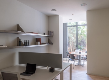 19 m² Business space property for rent in Barcelona, Carrer de Balmes 59 (08007) - 1 | MatchOffice