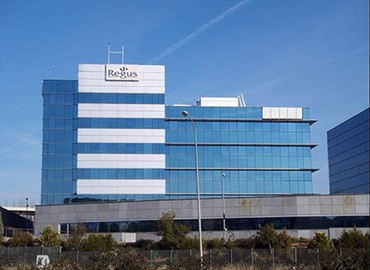 Elija sala de conferencias acogedora en Madrid Centro 500 m², Ribera del Loira 46 - 0 | MatchOffice.es