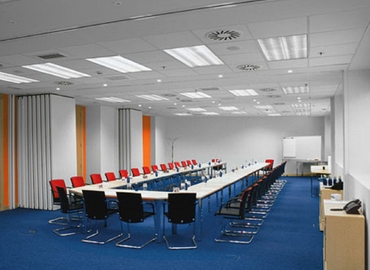 Alquile sala de conferencias fiable en Madrid Centro 500 m², Ribera del Loira 46 - 2 | MatchOffice.es