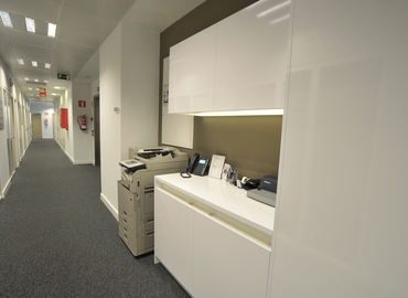 Centros de negocio en alquiler en Madrid Centro 45 m², Camino Fuente de la Mora 9 - 7 | MatchOffice.es