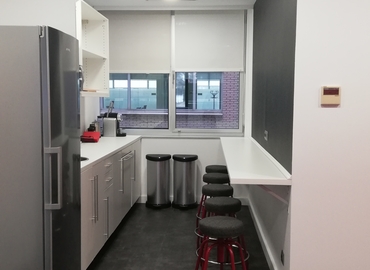 Centros de negocio en alquiler en Madrid Tetuán 70 m², Calle del Poeta Joan Maragall 23 - 6 | MatchOffice