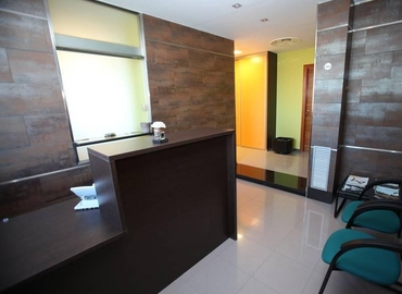 Reserve sala de reuniones en Mataró 35 m², C/ Balanço i Boter - 9 | MatchOffice