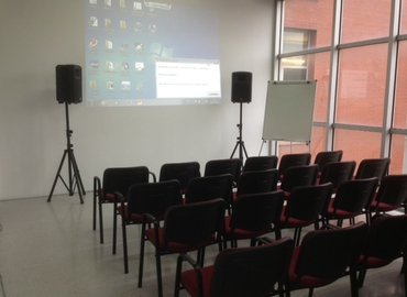 Elija sala de conferencias en Mataró 35 m², C/ Balanço i Boter - 11 | MatchOffice.es