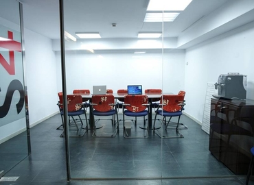 Reserve sala de reuniones en Eixample 30 m², Carrer d´Arago 366 - 9 | MatchOffice