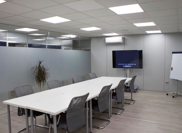 Book a 33 m² Conference center in Madrid Centro, Calle Campezo 3 (28022) - 2 | MatchOffice.com