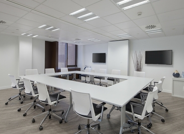 Rent a 40 m² Conference center in Madrid Centro, Paseo de la Castellana 141 (28046) - 8 | MatchOffice.com