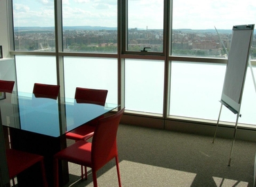 Choose a 25 m² Meeting room in Zaragoza, Avda María Zambrano 31 (50018) - 9 | MatchOffice