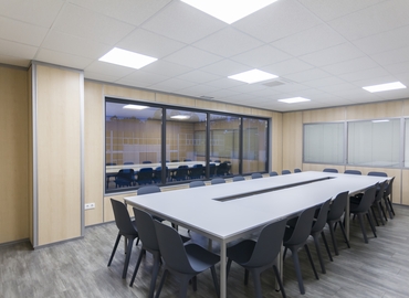 Reserve sala de conferencias en Ferrol 40 m², Avenida Arrieiros esquina Vidrieros - 6 | MatchOffice