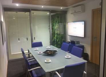 Alquile sala de conferencias en Madrid Centro 50 m², Paseo de la Castellana 153 Bajo - 2 | MatchOffice.es