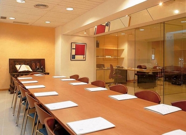 Rent a 25 m² Conference space in Figueres, Blanc 8 (17600) - 4 | MatchOffice.com