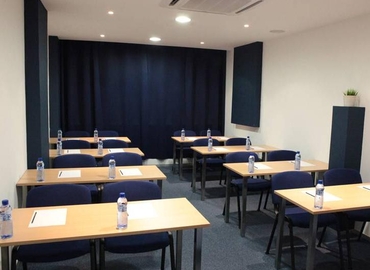 Rent a 30 m² Conference space in Barcelona, Avenida Josep Tarradellas 38 (08029) - 3 | MatchOffice.com