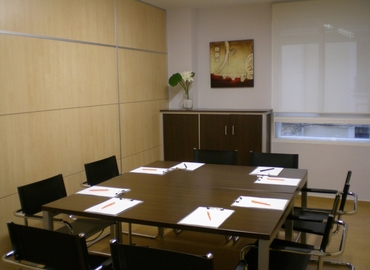 Reserve sala de conferencias en Castelló 25 m², Calle Poeta Verdaguer 1 - 4 | MatchOffice