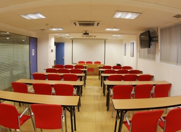 Reserve sala de juntas en Madrid Centro 40 m², Paseo de la Habana 9-11 - 2 | MatchOffice.es