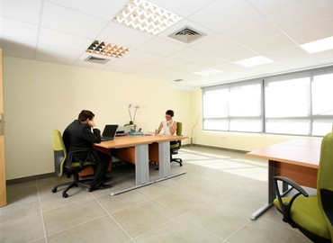 Rent a 40 m² Conference space in Castello, Dean Martí 46 (12004) - 0 | MatchOffice.com