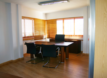 Alquile sala de juntas en Málaga 60 m², Boulevard Louis Pasteur 5 - 0 | MatchOffice