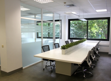 Reserve sala de juntas en Madrid Tetuán 40 m², Avenida Brasil - 7 | MatchOffice