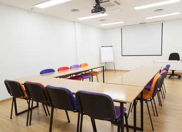 33 m² Conference space in Madrid Centro, Avenida de Madrid 48 (28802) - 2 | MatchOffice