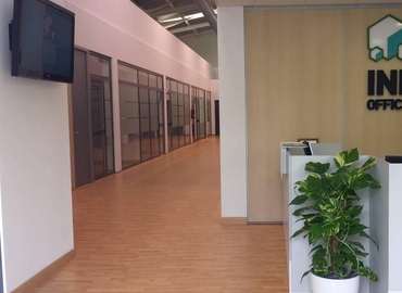 Reserve sala de conferencias en Sevilla 30 m², Calle Brújula 4 - 2 | MatchOffice.es