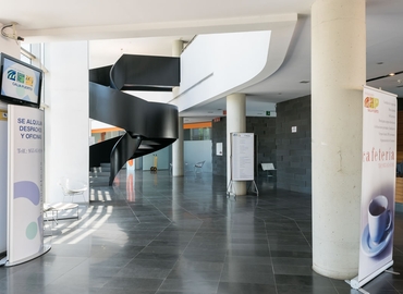 Centros de negocio disponible para alquilar en Sevilla 60 m², Carretera de la Exclusa nº 11 - 7 | MatchOffice.es