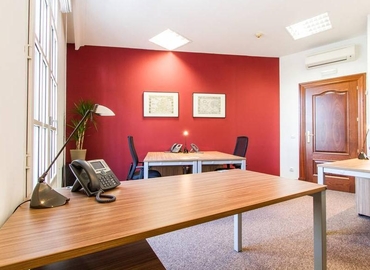 Explore coworking en Madrid Centro 70 m², Avenida del Doctor Arce 14 - 6 | MatchOffice.es
