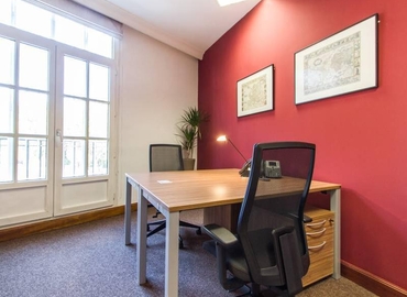 Observe oficinas de coworking en Madrid Centro 70 m², Avenida del Doctor Arce 14 - 8 | MatchOffice.es