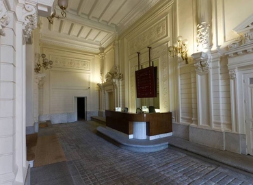 Explore oficinas compartidas en Madrid Centro 135 m², Calle de Alcalá 95 - 5 | MatchOffice