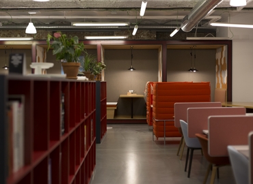 Explore coworking en Madrid Centro 70 m², Calle de Manzanares 4 - 3 | MatchOffice