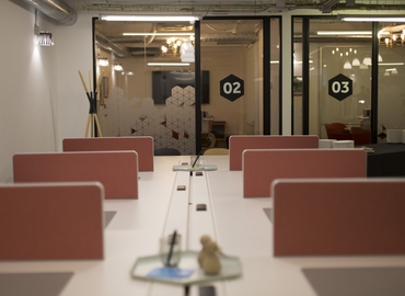 70 m² Shared workspace  in Madrid Centro, Calle de Manzanares 4 (28005) - 0 | MatchOffice.com