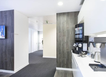 Alquile coworking en Madrid Centro 75 m², Calle de Martinez Villergas 49 - 8 | MatchOffice