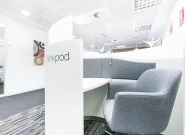 Explore oficinas de coworking en Madrid Centro 70 m², Calle Leganitos 47 - 7 | MatchOffice.es