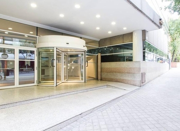 Observe oficinas de coworking en Madrid Centro 300 m², Calle López de Hoyos 35 - 1ª - 2 | MatchOffice