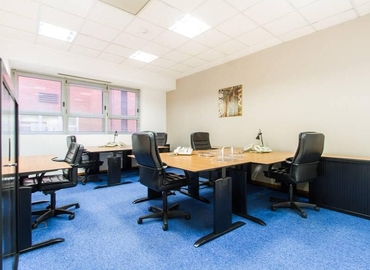 Explore oficinas de coworking en Madrid Centro 300 m², Calle López de Hoyos 35 - 1ª - 6 | MatchOffice.es
