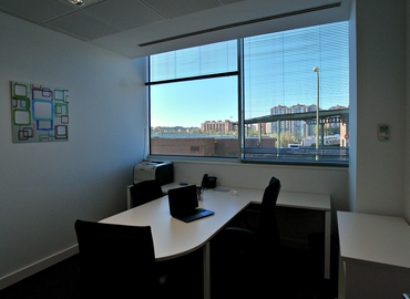 Explore oficinas temporales en Madrid Centro 45 m², Camino Fuente de la Mora 9 - 1 | MatchOffice