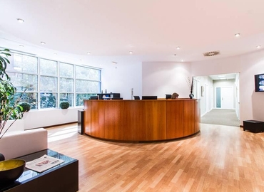 Observe oficinas de coworking en Madrid Centro 300 m², Calle López de Hoyos 35 - 1ª - 16 | MatchOffice