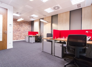 Explore oficinas de coworking en Madrid Centro 70 m², Francisco Silvela 42 - 0 | MatchOffice.es