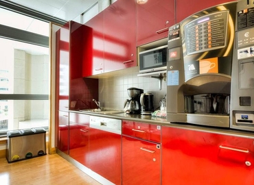 Observe oficinas de coworking en Barcelona 300 m², Edificio Sur - 12 | MatchOffice