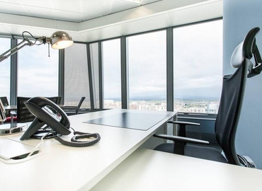 70 m² Shared workspace  in Madrid Centro, Paseo de la Castellana 259C (28029) - 1 | MatchOffice.com
