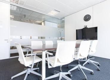 Explore oficinas compartidas en Madrid Centro 70 m², Paseo de la Castellana 259C - 4 | MatchOffice
