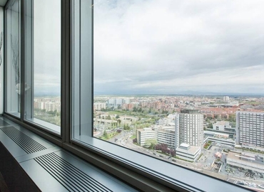 Explore oficinas de coworking en Madrid Centro 70 m², Paseo de la Castellana 259C - 9 | MatchOffice