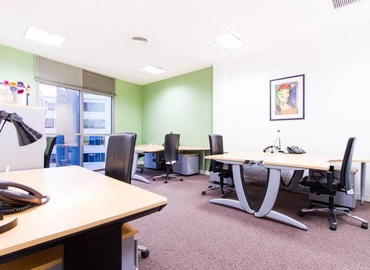 Explore oficinas de coworking en Madrid Centro 70 m², Pinar 5 - 5 | MatchOffice.es