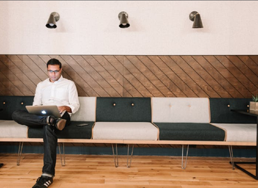 Explore coworking en Madrid Centro 100 m², Calle Eloy Gonzalo 27 - 4 | MatchOffice