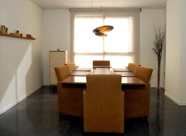 Observe oficinas compartidas en València 90 m², Avinguda de l'Oest 34 - 3 | MatchOffice.es