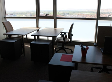 25 m² Coworking  in Zaragoza, Calle de María Zambrano 31 (50018) - 4 | MatchOffice.com