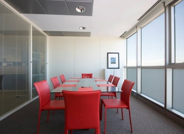 Alquile oficinas compartidas en Zaragoza 25 m², Avda María Zambrano 31 - 10 | MatchOffice.es