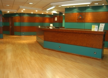 Alquile oficinas temporales en València 46 m², Avda. Pérez Galdos - 3 | MatchOffice